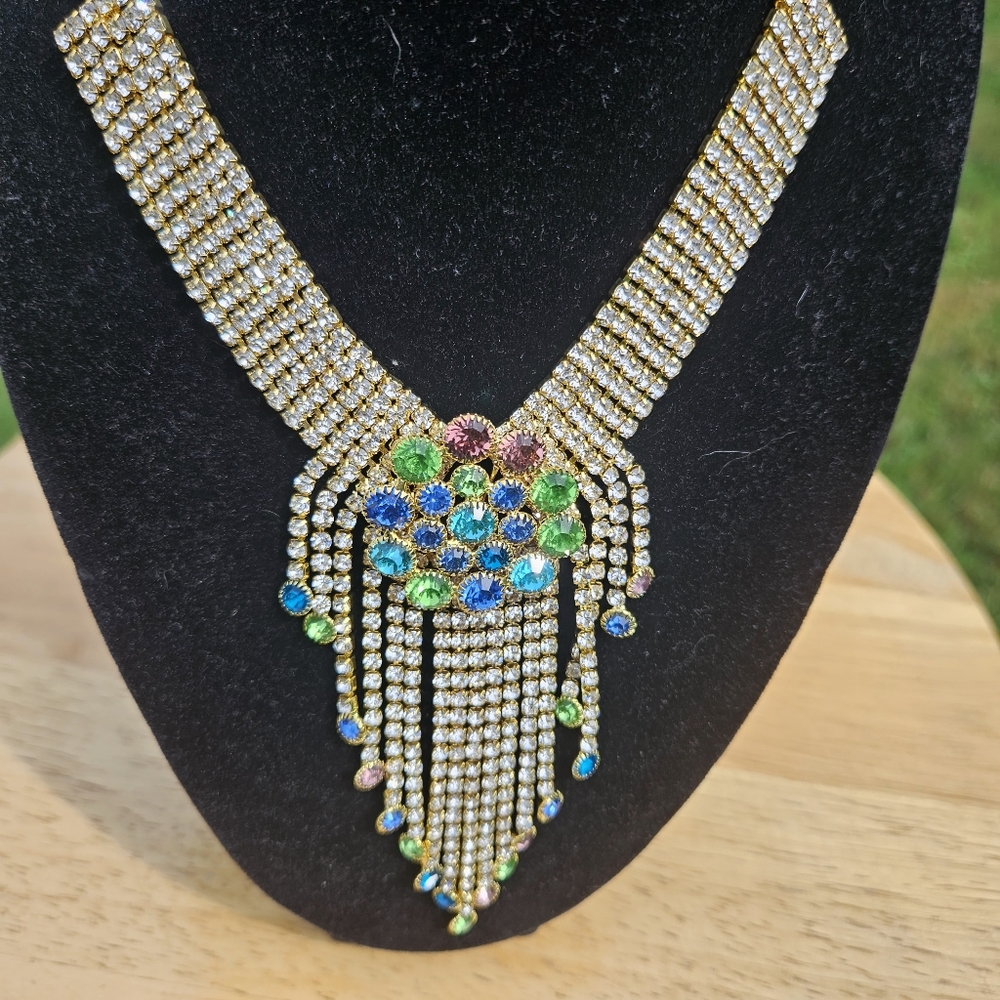 Elegant Multicolor Crystal Rhinestone Necklace. Discoloration on Side of The Cha